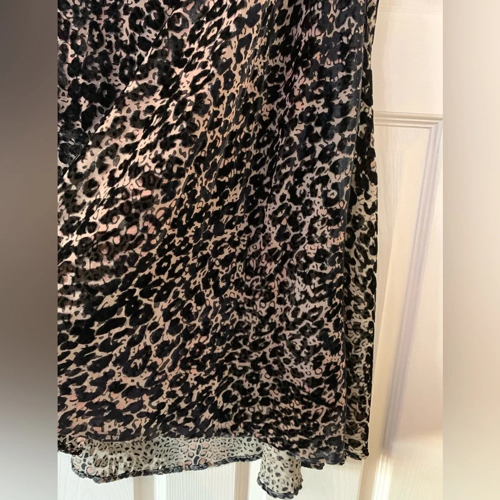 Marks and Spencer Size 12 Skirt Animal Print Long Flare Velvet Womens - Picture 4 of 8